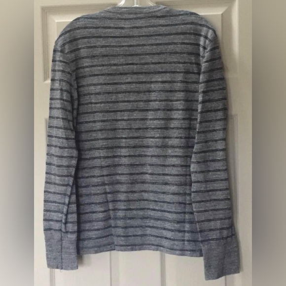 Men’s American Eagle Henley 2 Button Logo Striped Size Medium - Picture 3 of 3